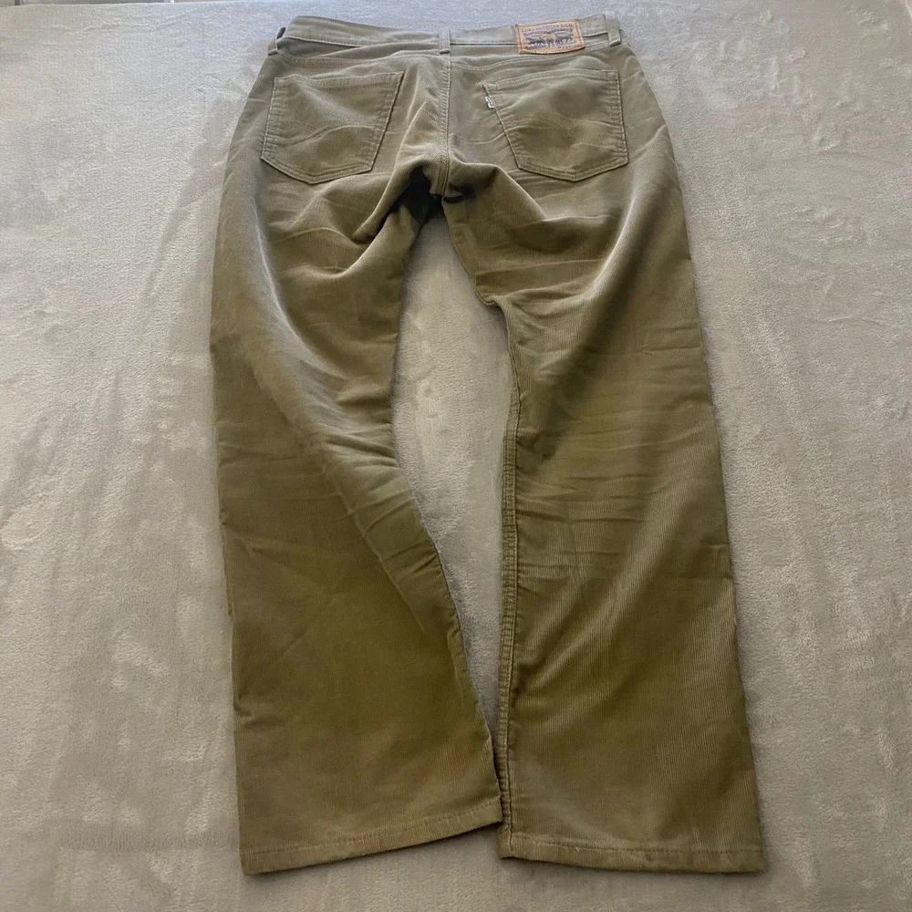 Levis 514 Straight Fit Corduroy Pants Mens 33x30 Khaki Tan Cords 514-0711